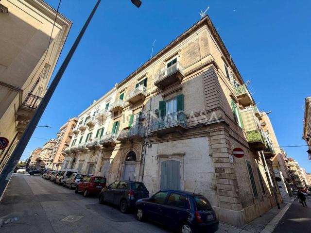 Appartamento in vendita di 100 m² in Via Alcide de Gasperi