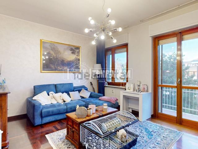 Appartamento in vendita di 100 m² in Via Alessandro Manzoni, 140