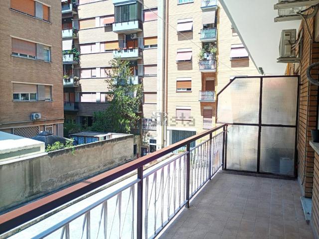 Appartamento in vendita di 100 m² in Via Alessandro Malladra