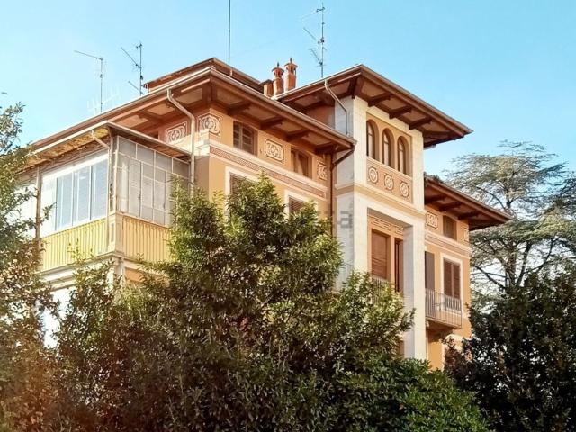 Appartamento in vendita di 100 m² in Via Alfredo Nava, 1