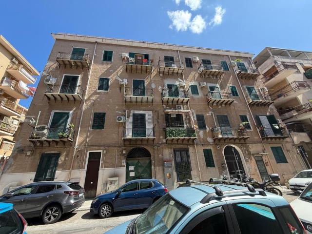 Appartamento in vendita di 100 m² in Via Aloisio Juvara, 115