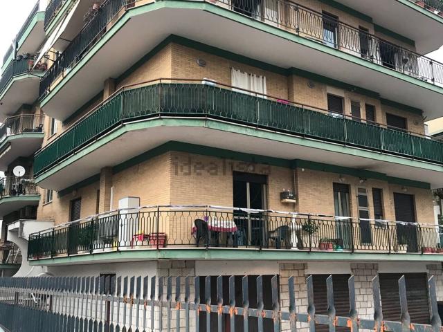 Appartamento in vendita di 100 m² in Via Appia Lato Napoli, 263
