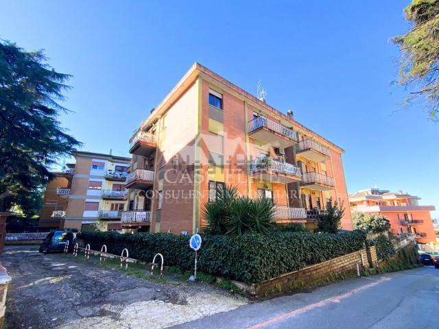 Appartamento in vendita di 100 m² in Via Arturo Reali, 7