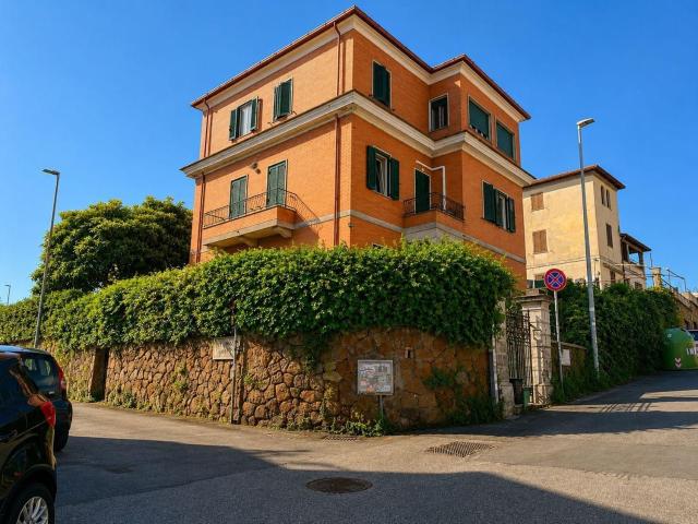 Appartamento in vendita di 100 m² in Via Argelato