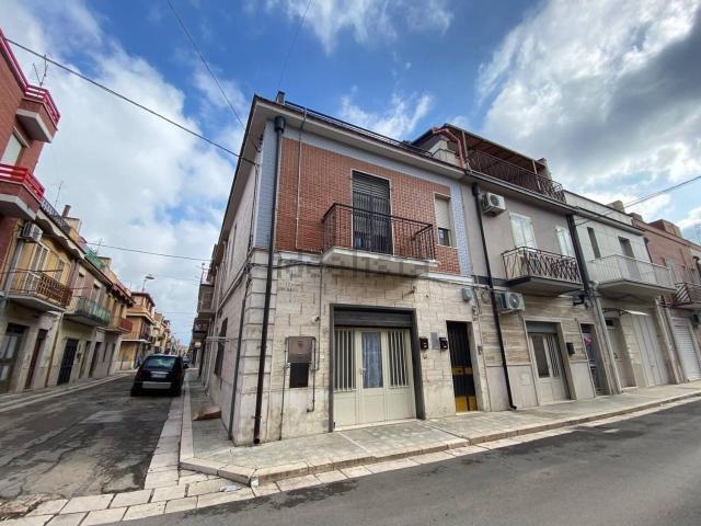 Appartamento in vendita di 100 m² in Via Bologna