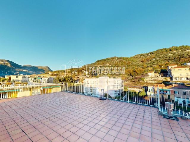 Appartamento in vendita di 100 m² in Via Bolognani Abate, 14