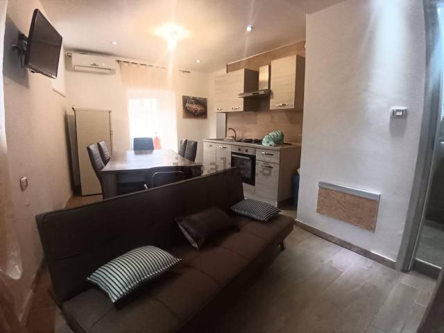 Appartamento in vendita di 100 m² in Via Borgo, 3