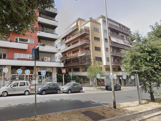 Appartamento in vendita di 100 m² in Via Baldo degli Ubaldi, 163