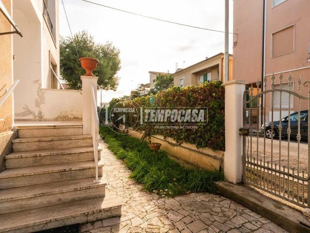 Appartamento in vendita di 100 m² in Via Bartolomeo Colleoni, 13