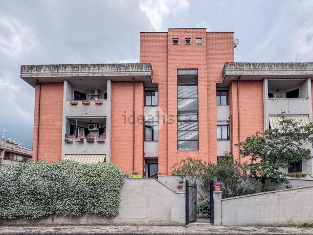 Appartamento in vendita di 100 m² in Via Beata Rosa Venerini, 1