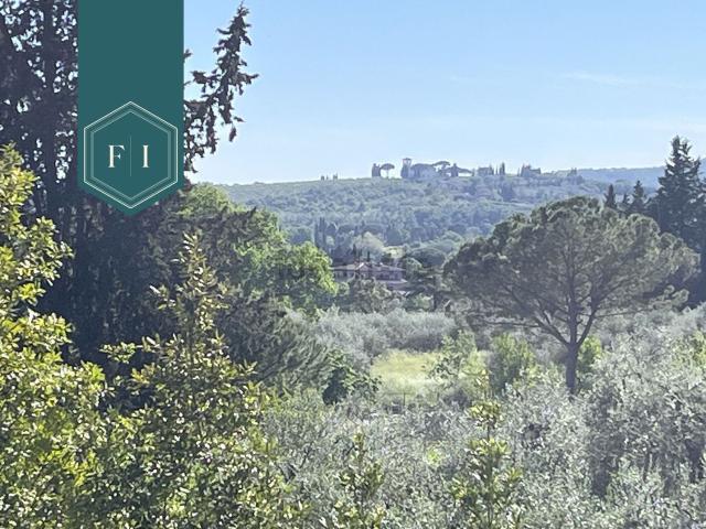 Appartamento in vendita di 100 m² in Via Beata Umiliana de&apos Cerchi
