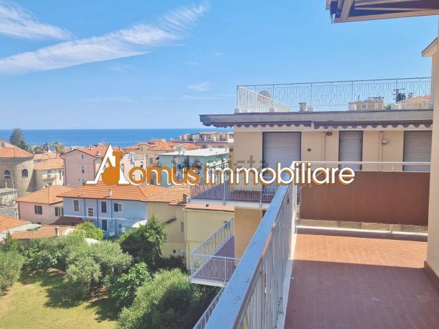 Appartamento in vendita di 100 m² in Via Beglini