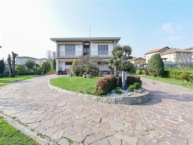 Appartamento in vendita di 100 m² in Via Benvenuto Cellini