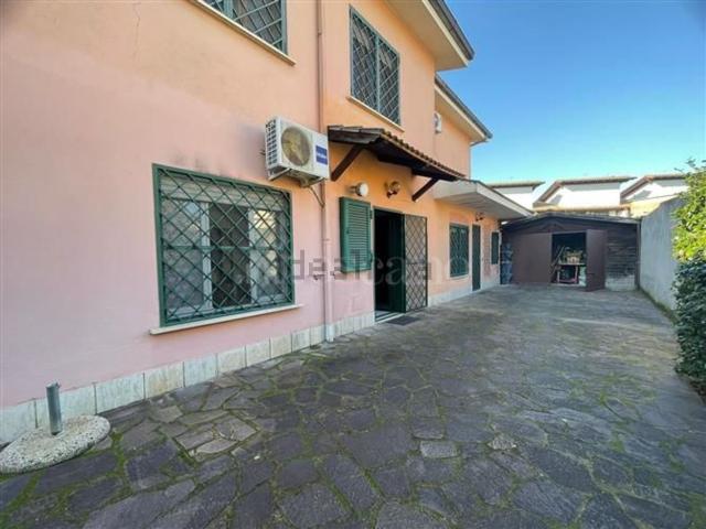 Appartamento in vendita di 100 m² in Via Bernardo Quaranta