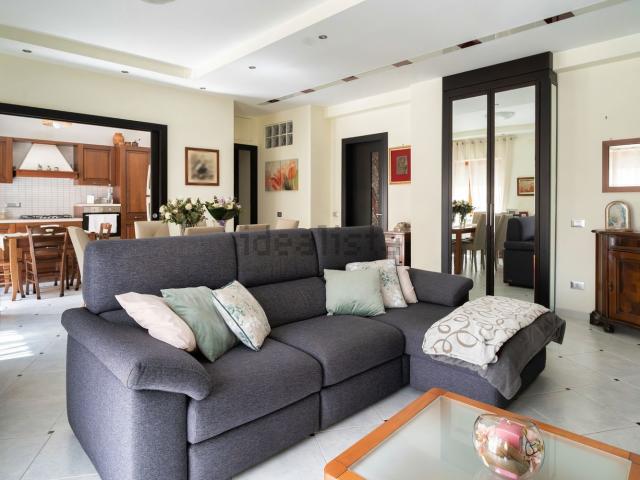 Appartamento in vendita di 100 m² in Via Bernini