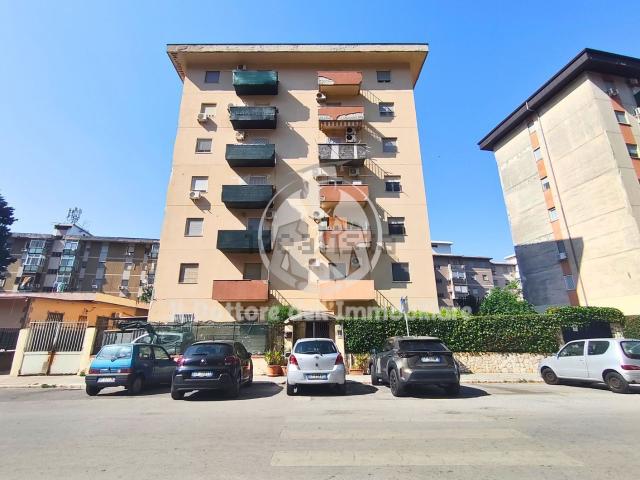 Appartamento in vendita di 100 m² in Via Bronte