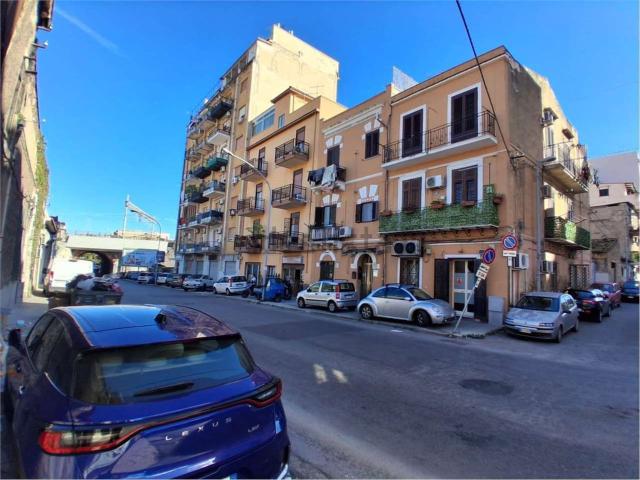 Appartamento in vendita di 100 m² in Via Buonriposo, 34