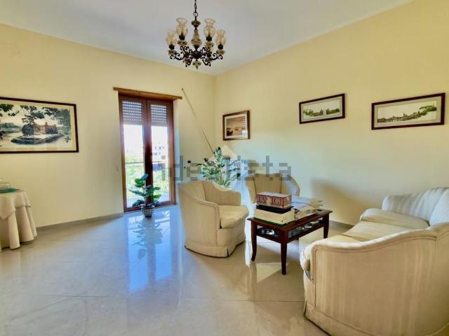 Appartamento in vendita di 100 m² in Via G. di Vittorio, 9