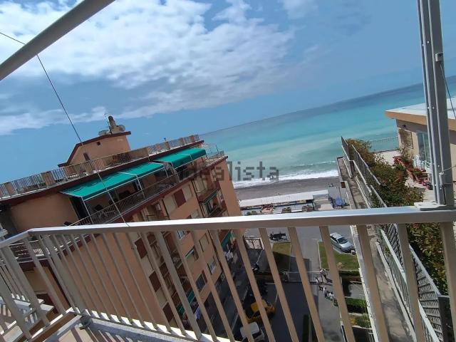 Appartamento in vendita di 100 m² in Via G. Marconi