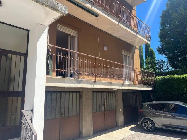 Appartamento in vendita di 100 m² in Via G. Matteotti, 38