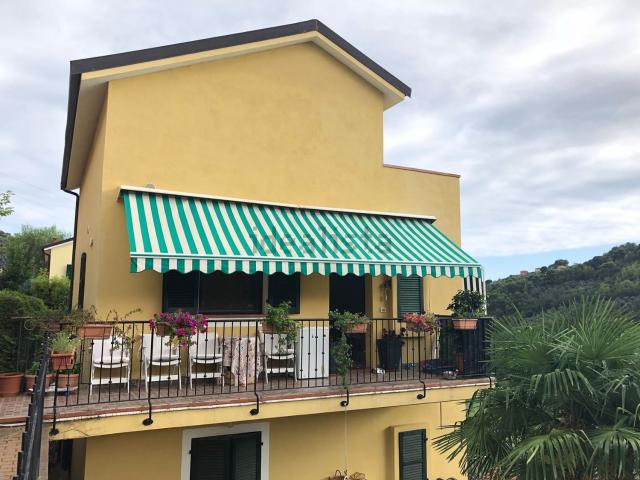 Appartamento in vendita di 100 m² in Via Gaidora, 1