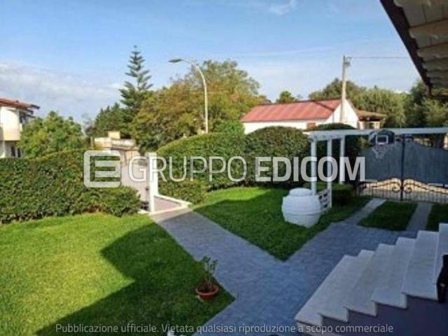 Appartamento in vendita di 100 m² in Via Garzo