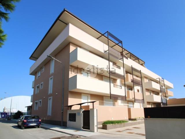 Appartamento in vendita di 100 m² in Via Gaspare Pazzi, 54