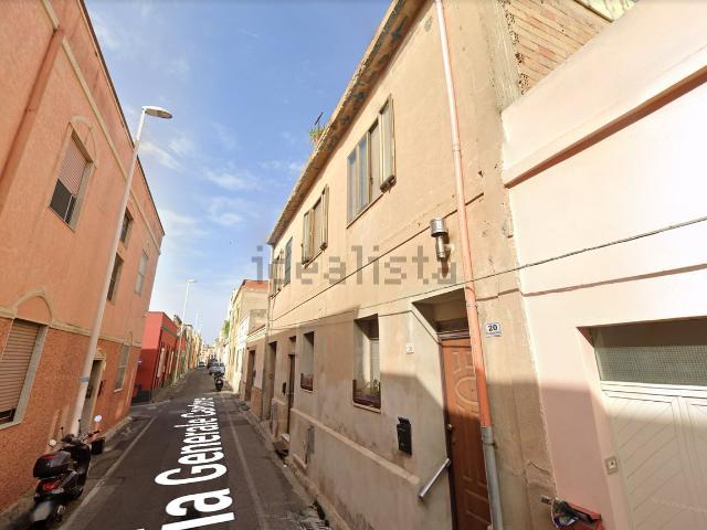 Appartamento in vendita di 100 m² in Via Generale Cantore, 20