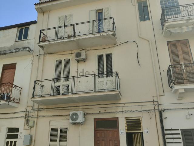 Appartamento in vendita di 100 m² in Via Generale Angelo Cambria, 50