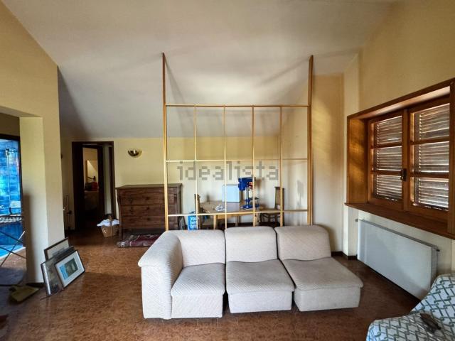 Appartamento in vendita di 100 m² in Via Genova, 46