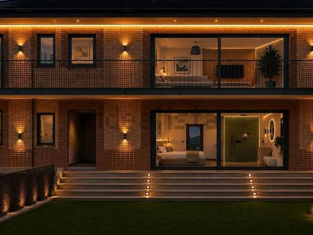 Appartamento in vendita di 100 m² in Via Geremia B. del Grosso
