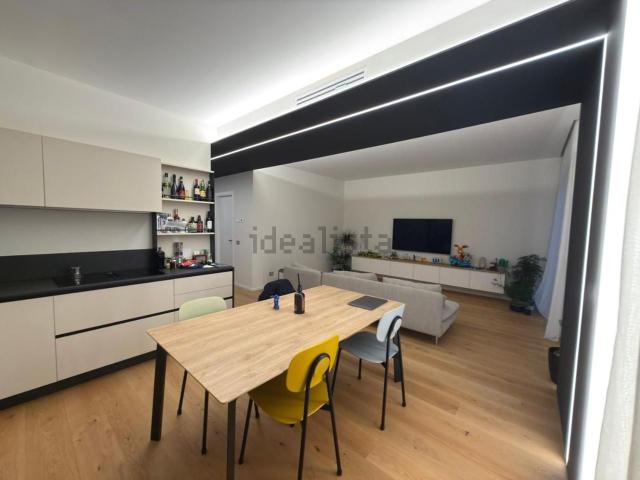 Appartamento in vendita di 100 m² in Via Gherardo Vaiarini, 1