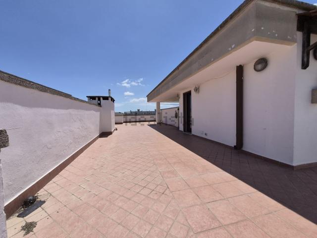 Appartamento in vendita di 100 m² in Via Giuseppe Ghezzi, 8