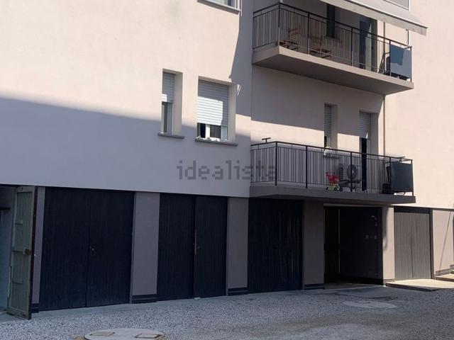 Appartamento in vendita di 100 m² in Via Giuseppe Fabbri, 122