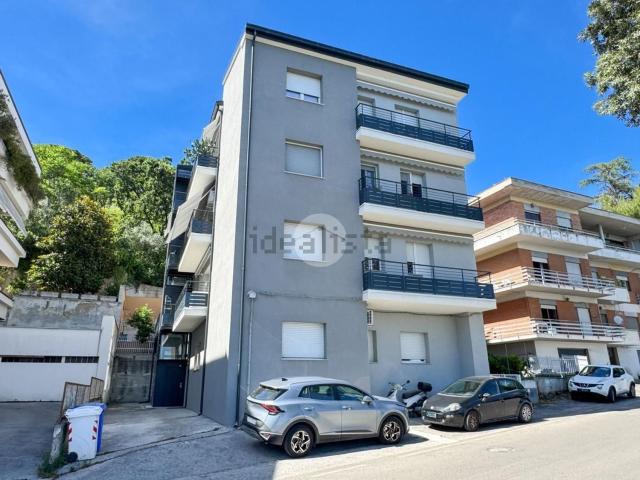 Appartamento in vendita di 100 m² in Via Giuseppe Flaiani, 31