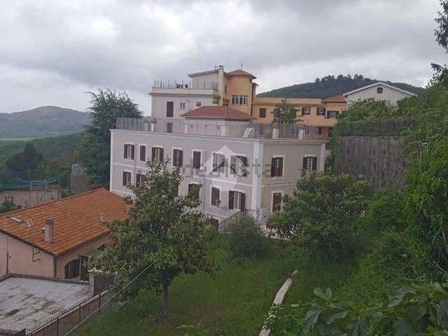Appartamento in vendita di 100 m² in Via Giuseppe Lucatelli