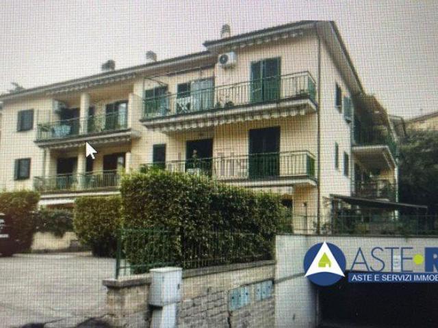 Appartamento in vendita di 100 m² in Via Giuseppe Parisi, 8