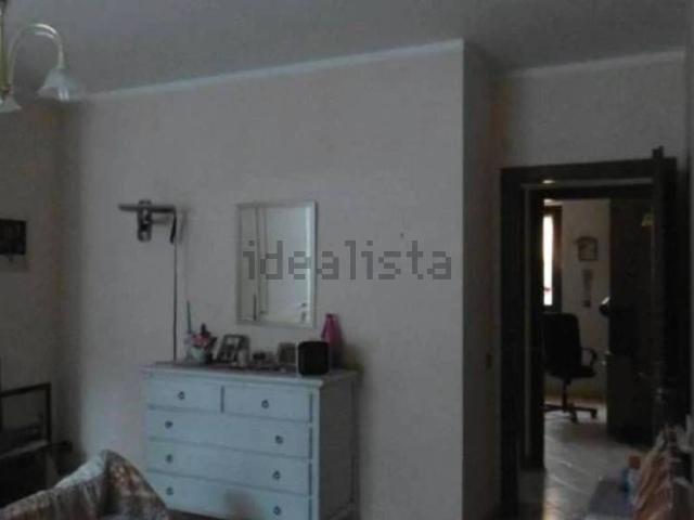 Appartamento in vendita di 100 m² in Via Giuseppe Parisi, 8