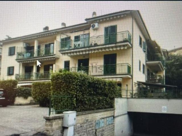 Appartamento in vendita di 100 m² in Via Giuseppe Parisi, 8