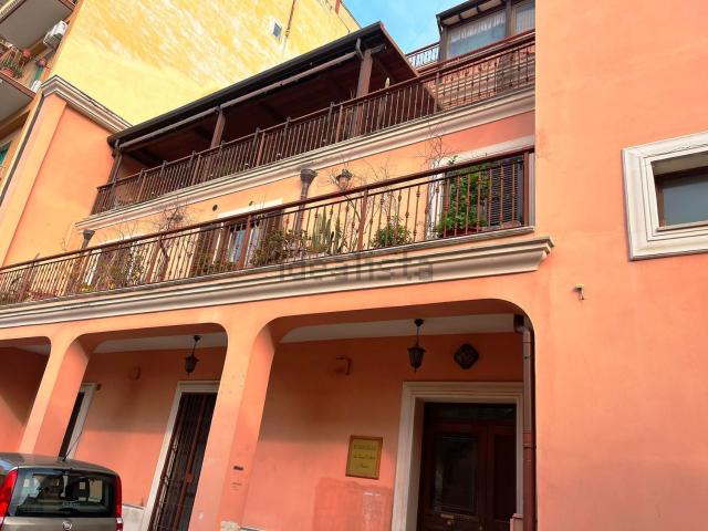 Appartamento in vendita di 100 m² in Via Giuseppe Ricciardi, 42