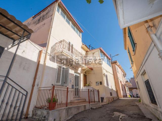 Appartamento in vendita di 100 m² in Via Giuseppe Verdi, 10