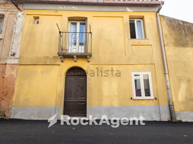 Appartamento in vendita di 100 m² in Via Giacomo Matteotti, 20