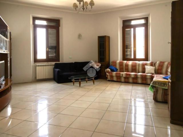 Appartamento in vendita di 100 m² in Via Giacomo Matteotti, 2