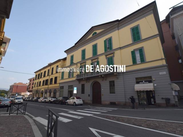 Appartamento in vendita di 100 m² in Via Giacomo Matteotti, 4