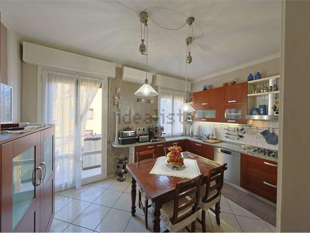 Appartamento in vendita di 100 m² in Via Giacomo Puccini, 157