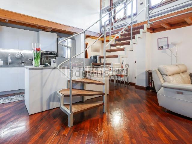 Appartamento in vendita di 100 m² in Via Giacinto Collegno