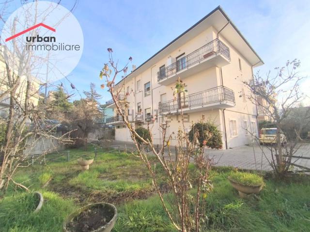 Appartamento in vendita di 100 m² in Via Gino Campomizzi