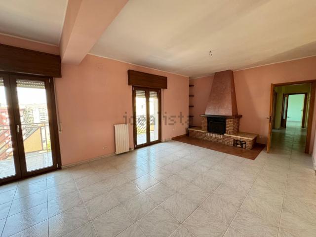 Appartamento in vendita di 100 m² in Via Gioacchino da Fiore