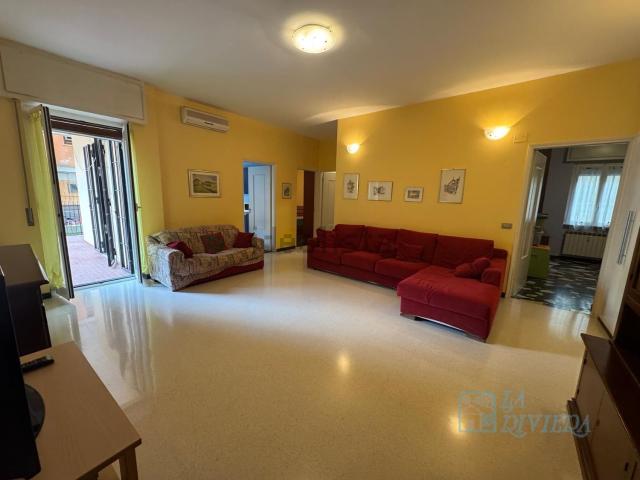 Appartamento in vendita di 100 m² in Via Gioiello