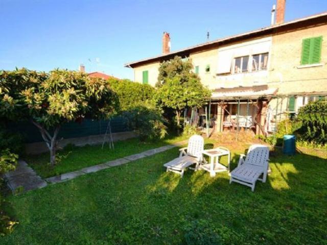 Appartamento in vendita di 100 m² in Via Giosuè Carducci